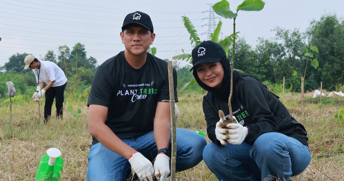 Tantri "Kotak" and Arda Hatna: Small Action to Fight Climate Change